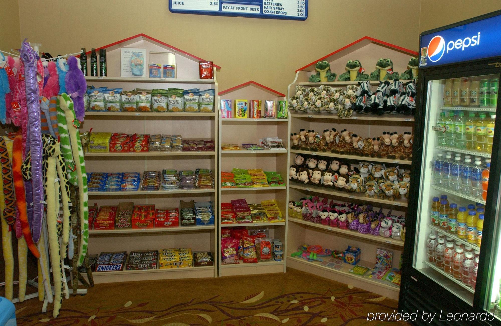 Holiday Inn Hotel & Suites オワトナ エクステリア 写真