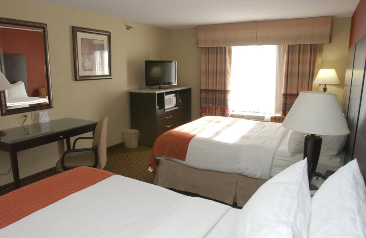 Holiday Inn Hotel & Suites オワトナ 部屋 写真